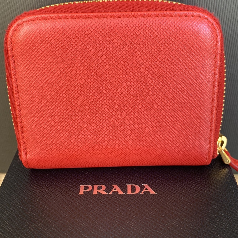 ❤️❤️SOLD❤️❤️Prada saffiano card case/coin case - Picture 2 of 7